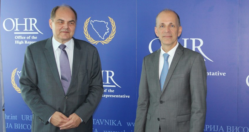 OHRPR-230821-HR-NLAmbWaltmans-848x450