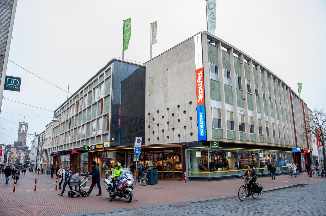 The OMT advises the Dutch cabinet to relax measures for education, sports, and retail, in Nijmegen, Netherlands - 14 Jan 2022