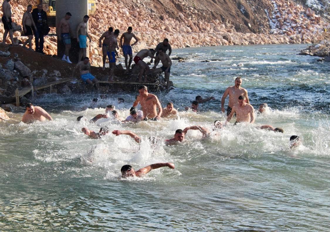 plivanje za časni krst