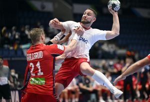 1642713290-2022-01-20T205938Z_1917090279_UP1EI1K1MBBR7_RTRMADP_3_HANDBALL-EURO-POL-NOR-300x205.jpg