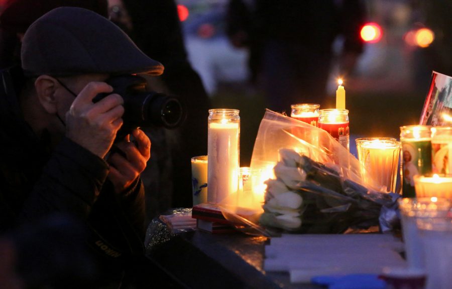 1643008671-2022-01-22T054039Z_170400418_RC2T3S9XKO8E_RTRMADP_3_MEXICO-VIOLENCE-VIGIL-900x575