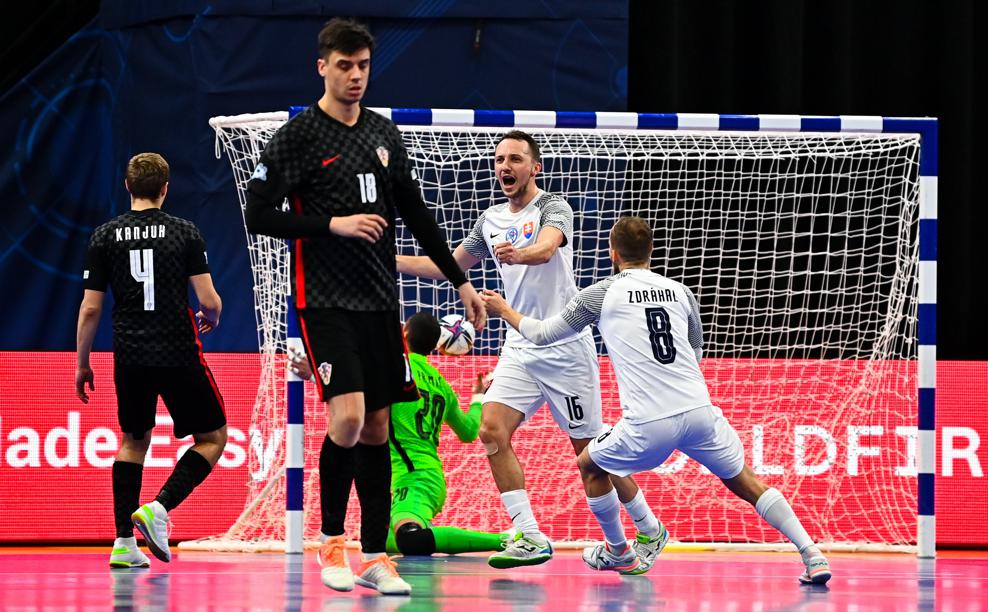 slovakia_v_croatia_-_uefa_futsal_euro_2022