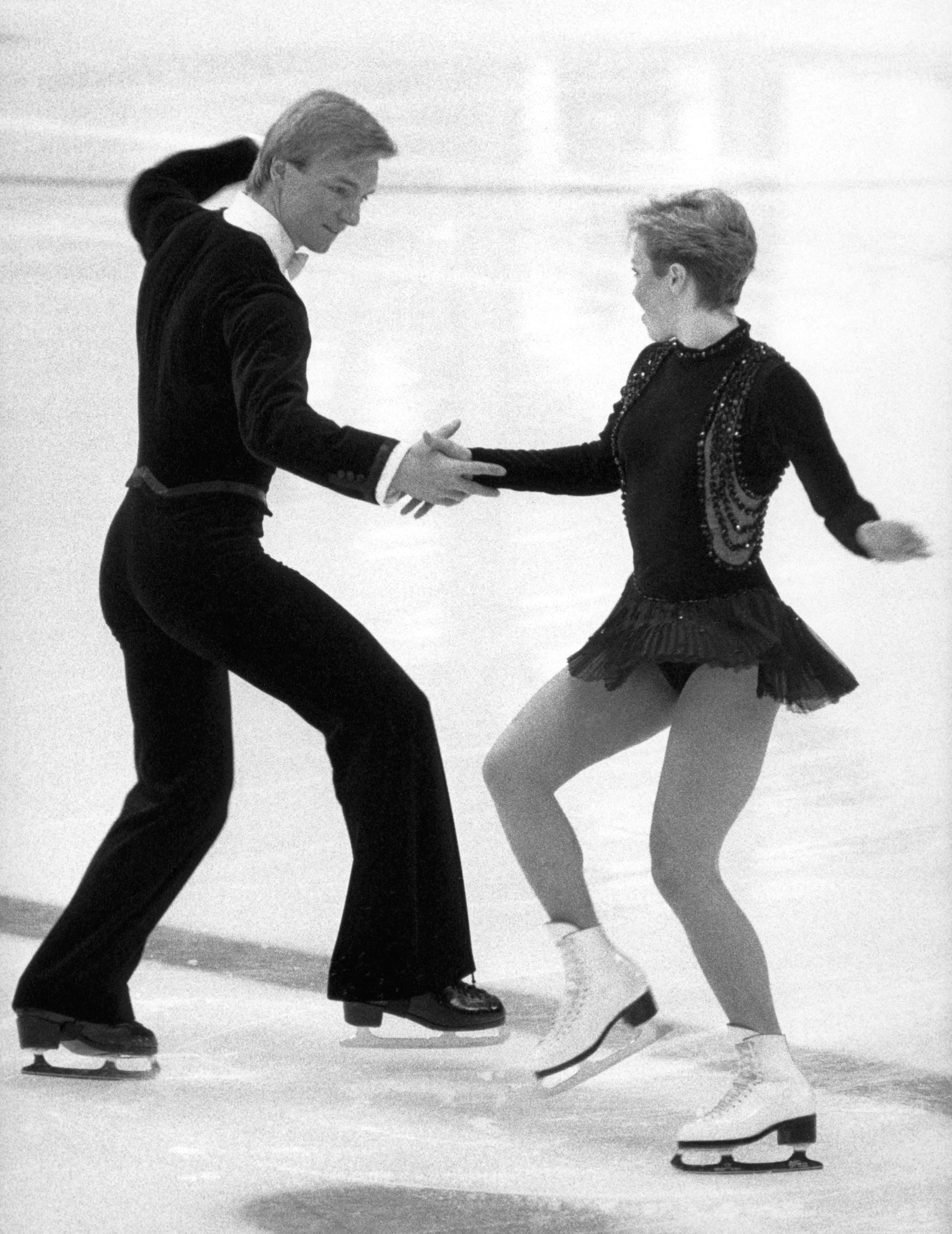 OLY-WINTER-1984-FIGURE SKATING-TORVILL-DEAN