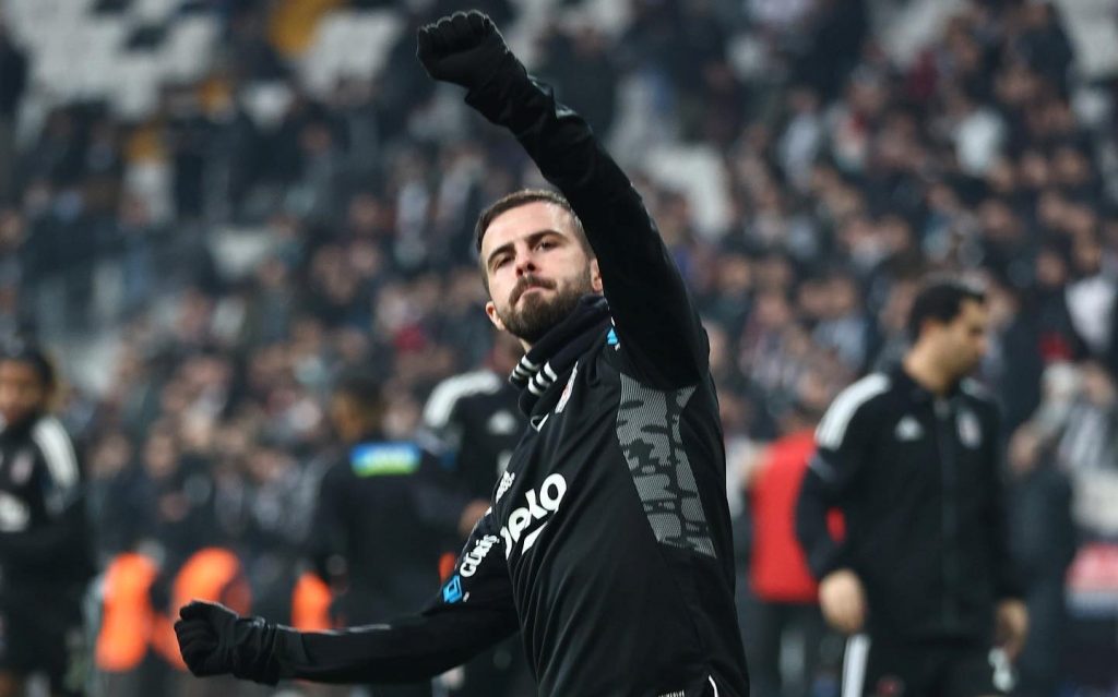 1644173664-pjanic-besiktas-1024x639.jpg