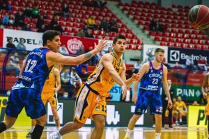 1644261065-sani-campara-300x200.jpg