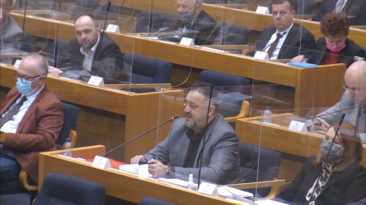 thumbnail_Blackmagic HyperDeck Studio Mini_0000.00_05_23_17.Still001 (1)