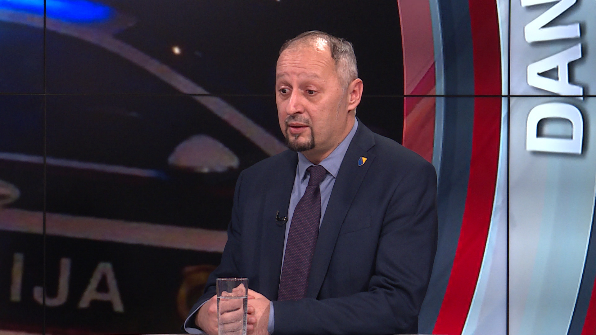 sa-jasmin ahic-clf-140222.17_58_41_21.Still001