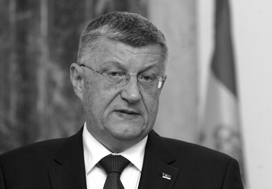 1645203733-1645200693-Tan2022-2-18_164910958_0-900x625