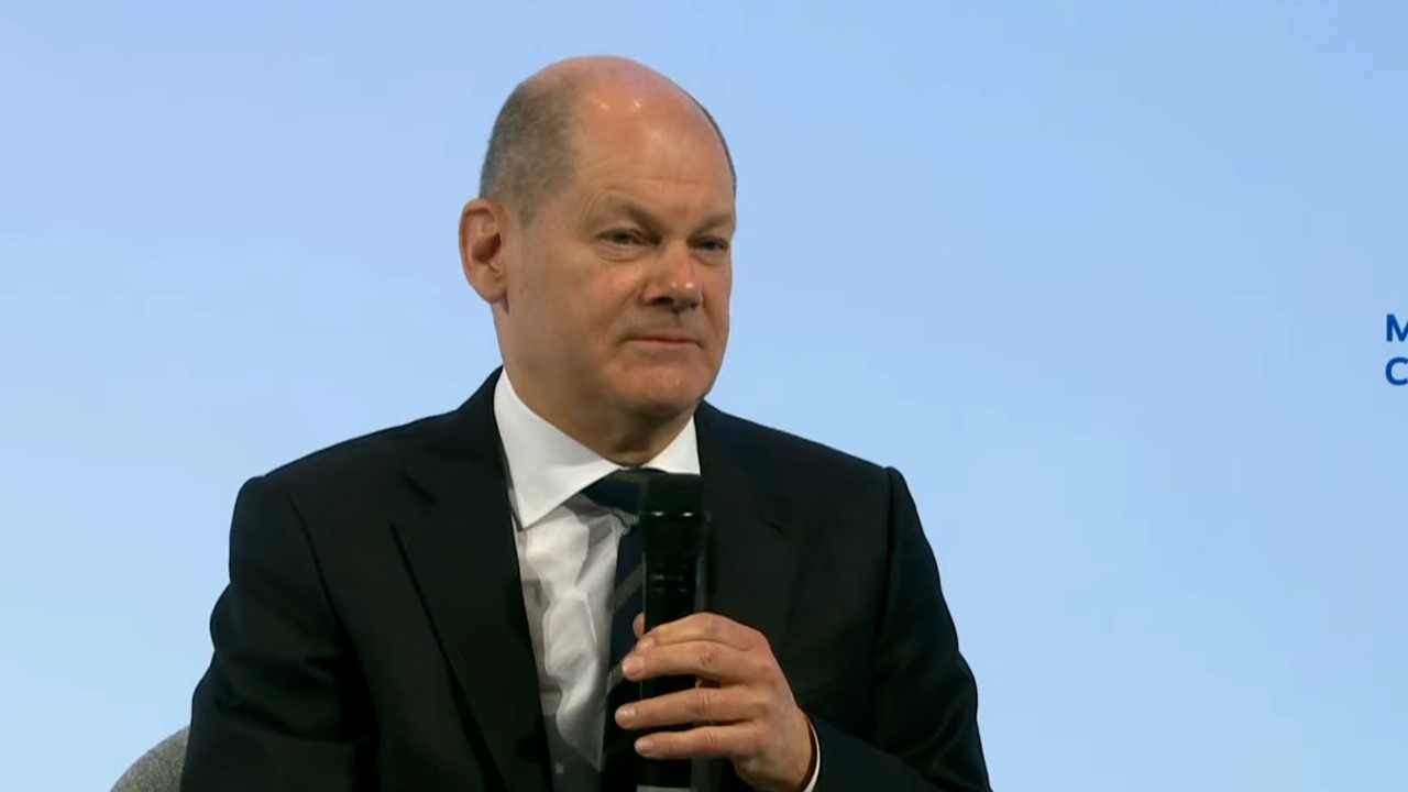 thumbnail_scholz za web