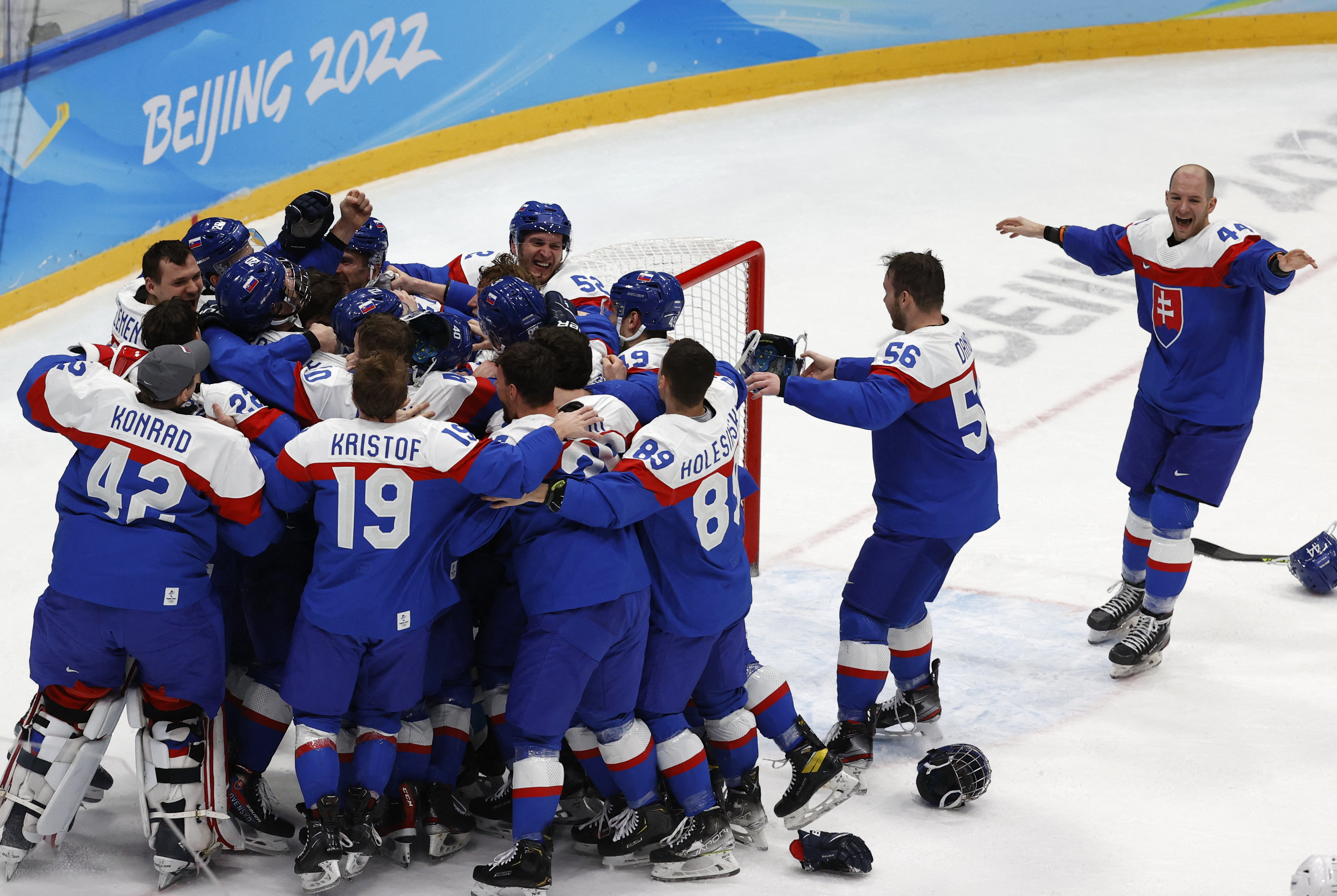 Ice Hockey - Men's Bronze Medal Game - Sweden v Slovakia