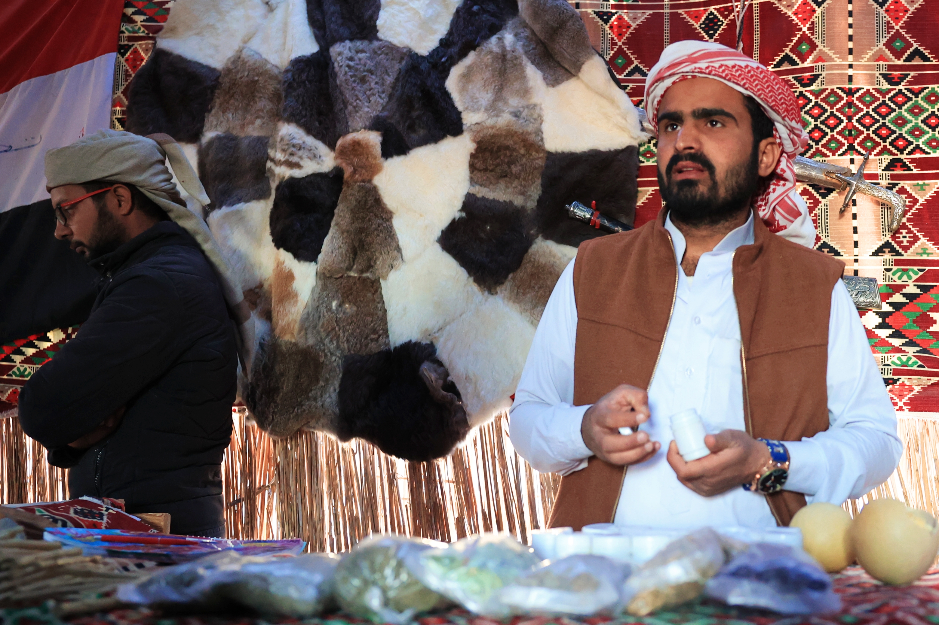 F. Z./N1 - Ljekar u beduinskom naselju