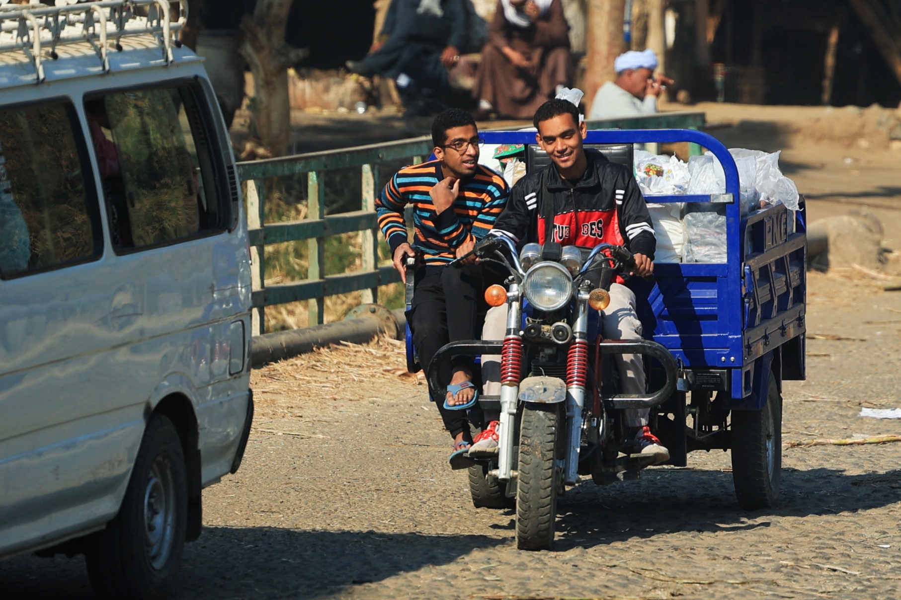 F. Z./N1 - Ulice Egipta od Hurghade do Luxora