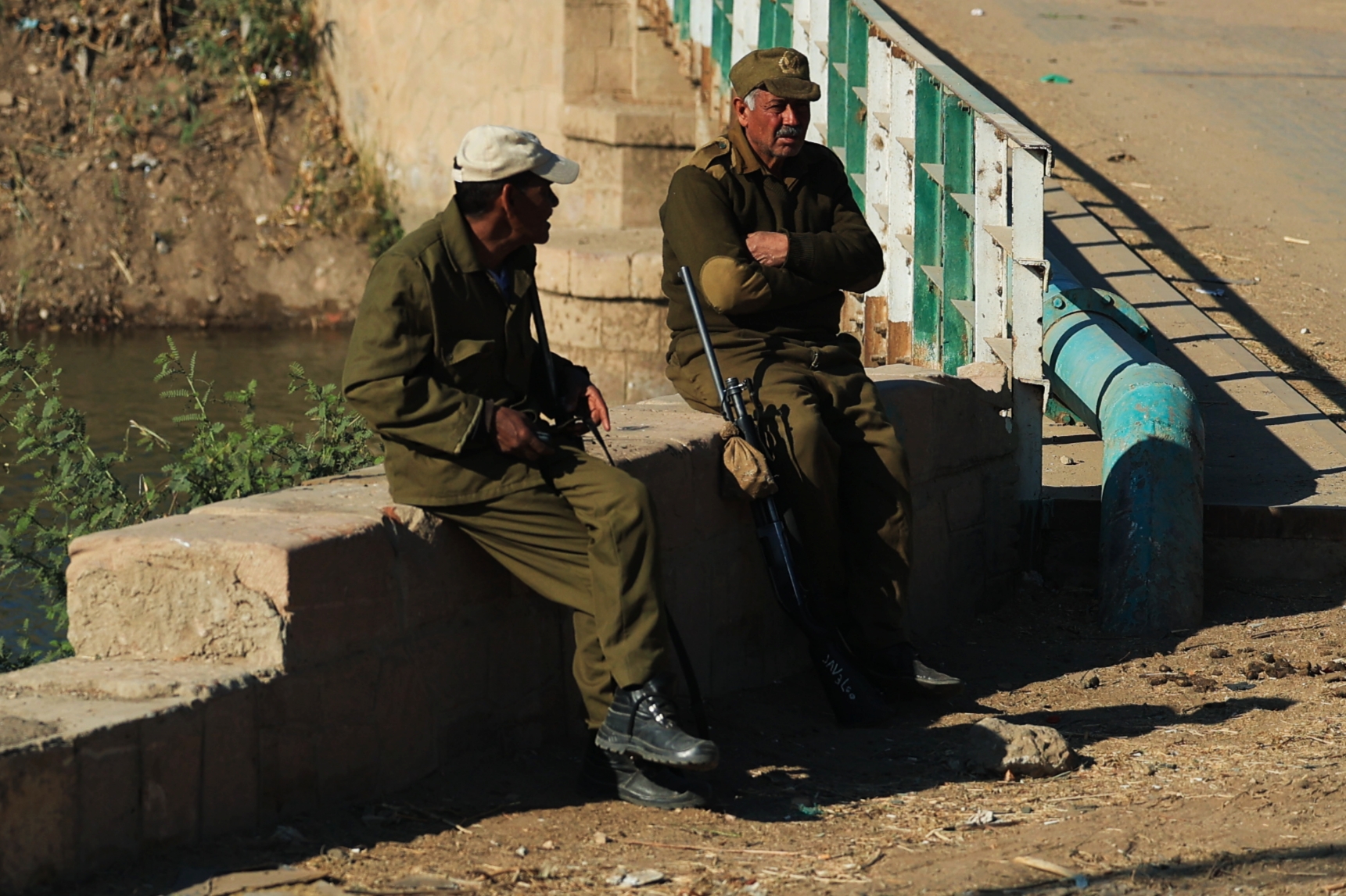 F. Z./N1 - Ulice Egipta od Hurghade do Luxora