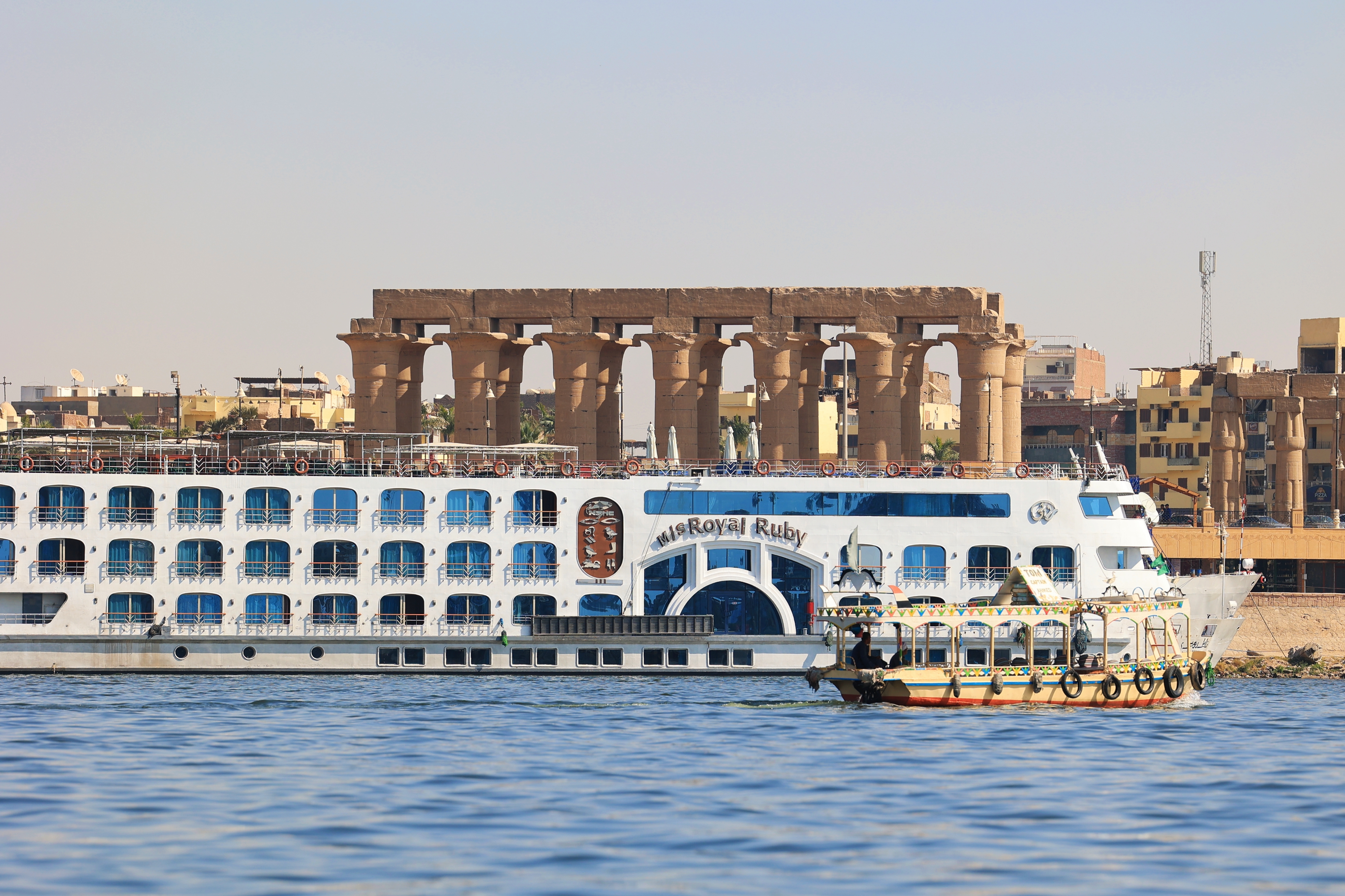 F. Z./N1 - Pogled s Nila na Luxor