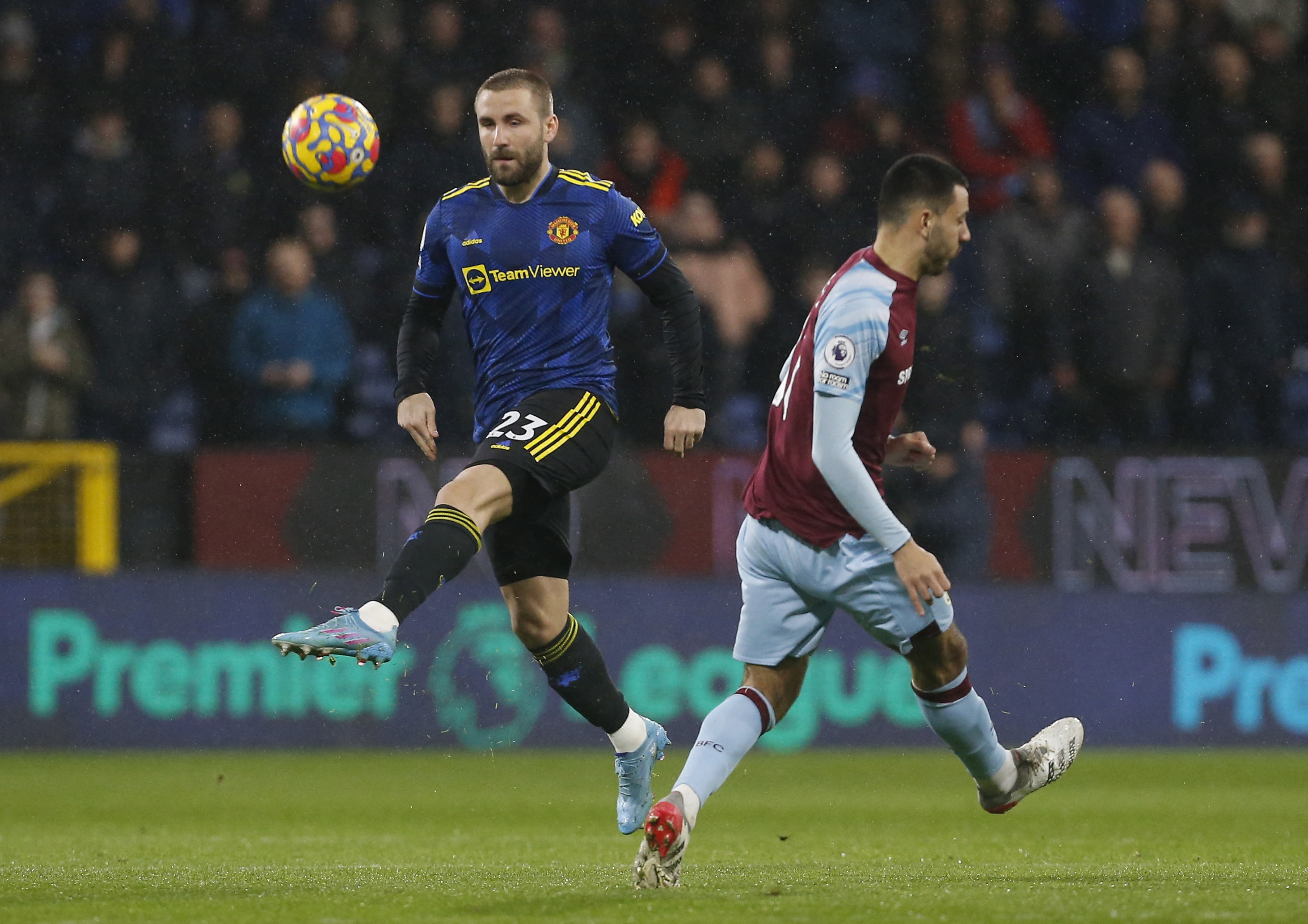 Premier League - Burnley v Manchester United