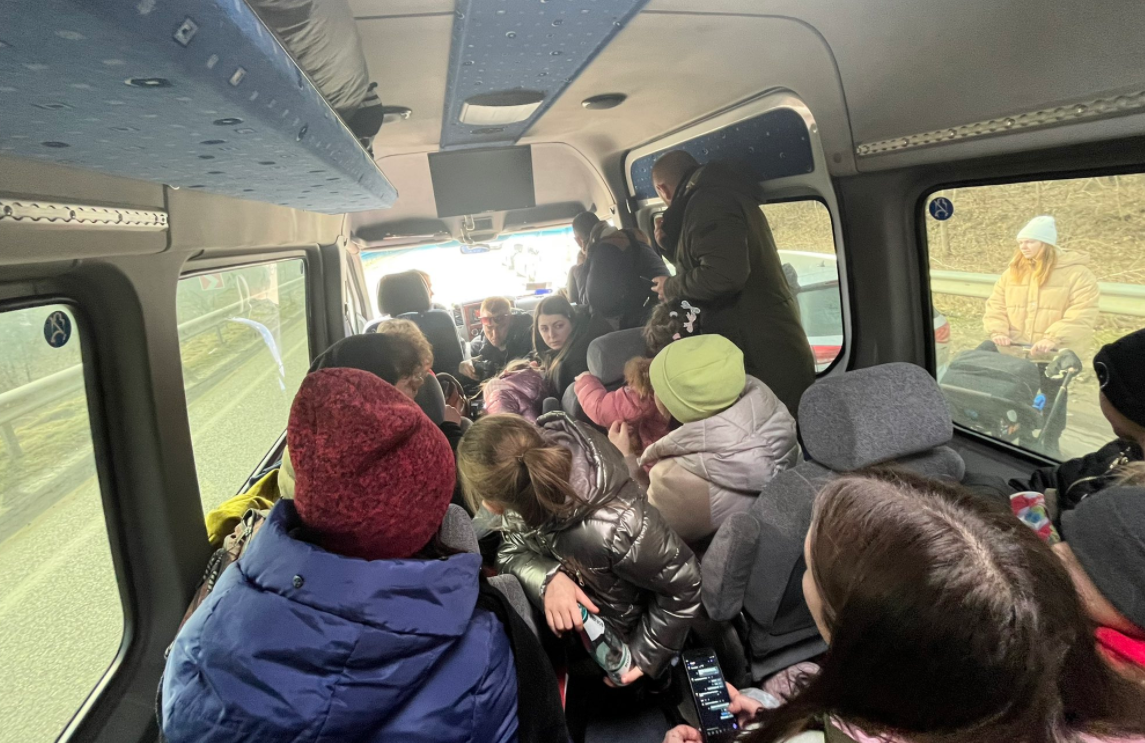 djeca ukrajina N1 kombi