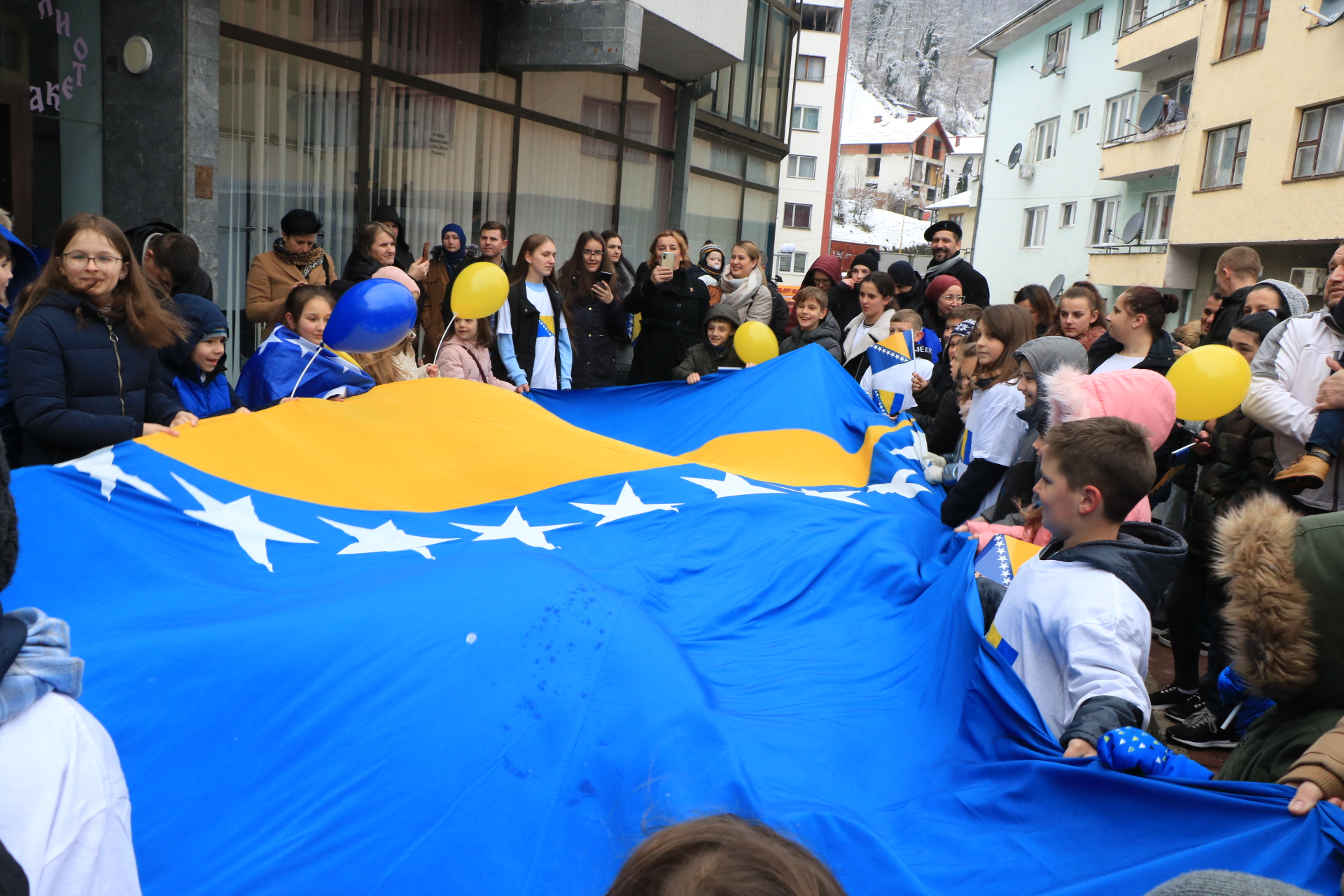 Srebrenica: Prigodnim programom i defileom kroz grad obilježen Dan nezavisnosti BiH