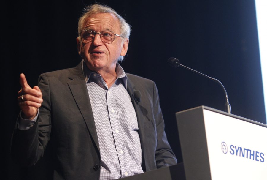 1646213833-RTR2LPRL-900x606