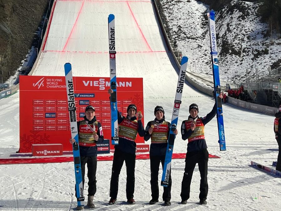 1647195365-Slovenacka-reprezentacija-u-skijaskim-skokovima