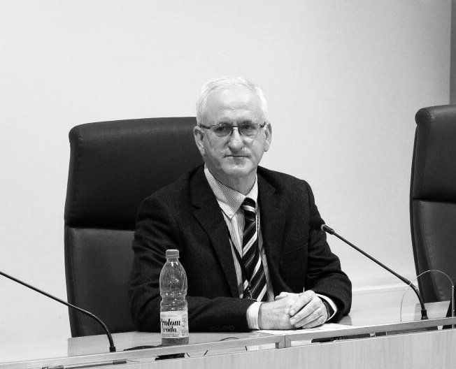 fikret karcic