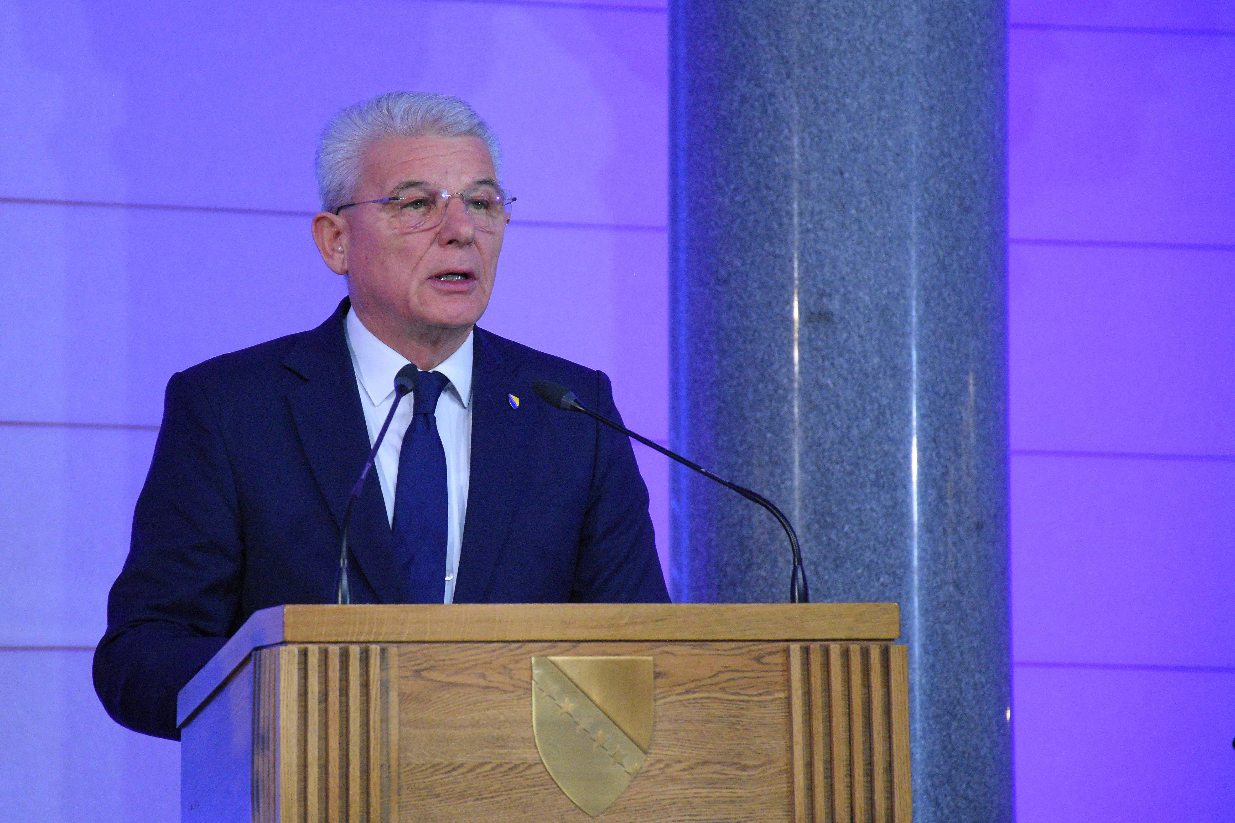 Sarajevo: U Vijećnici otvorena izložba "Nacionalno blago Bosne i Hercegovine"