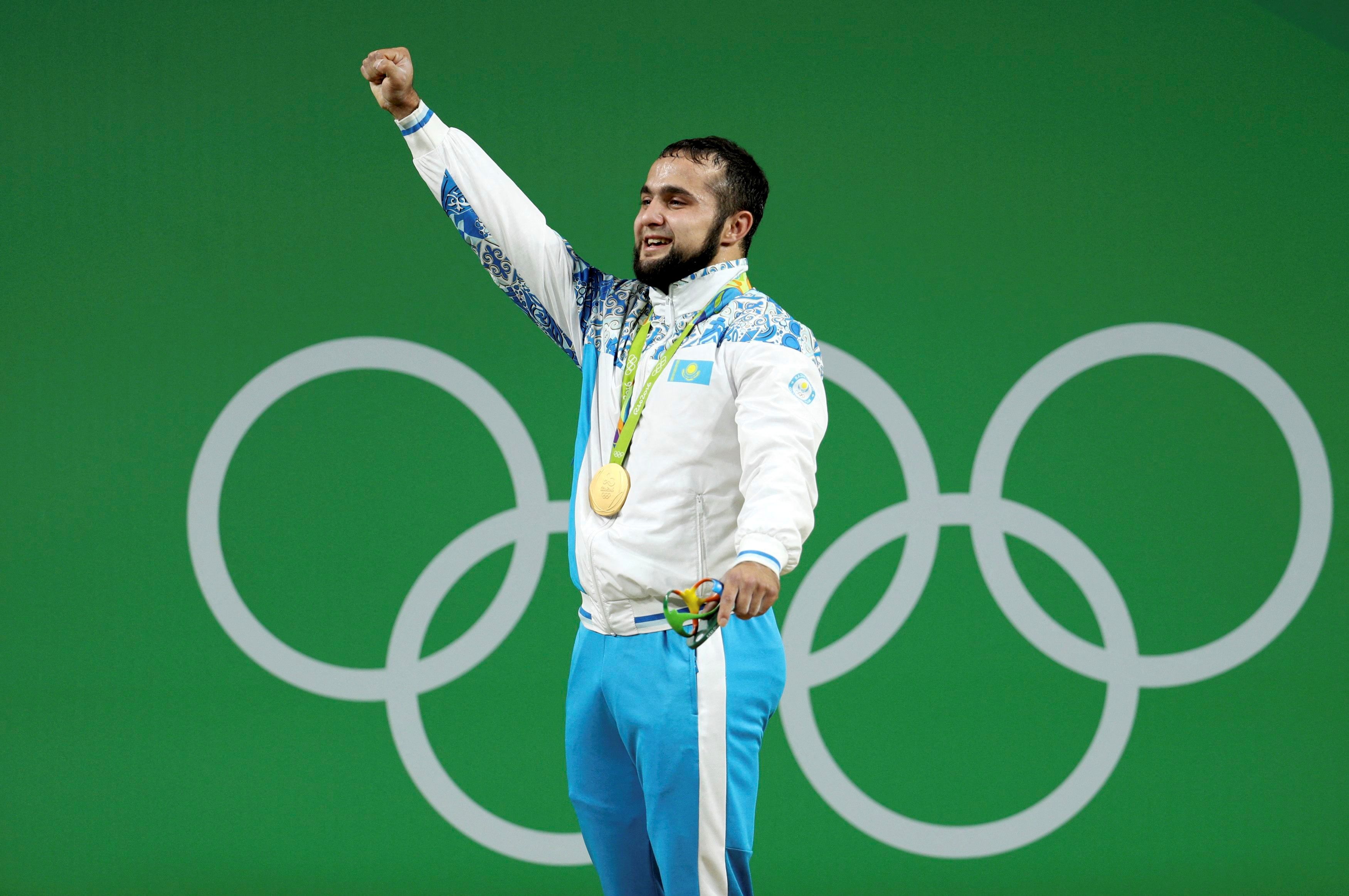 FILE PHOTO: Weightlifting - Men's 77kg Victory Ceremony