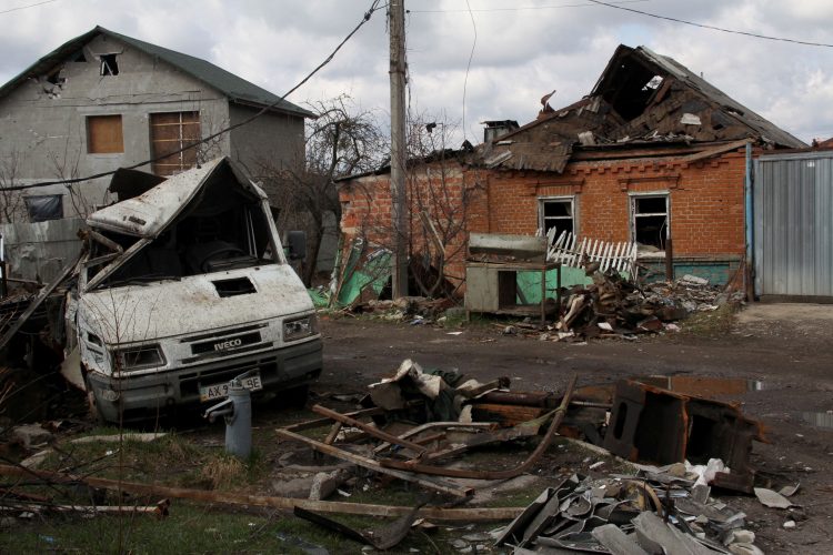 1649187862-2022-04-05T135159Z_444302939_RC21HT9BFGEX_RTRMADP_3_UKRAINE-CRISIS-MAYORS-KHARKIV-750x500