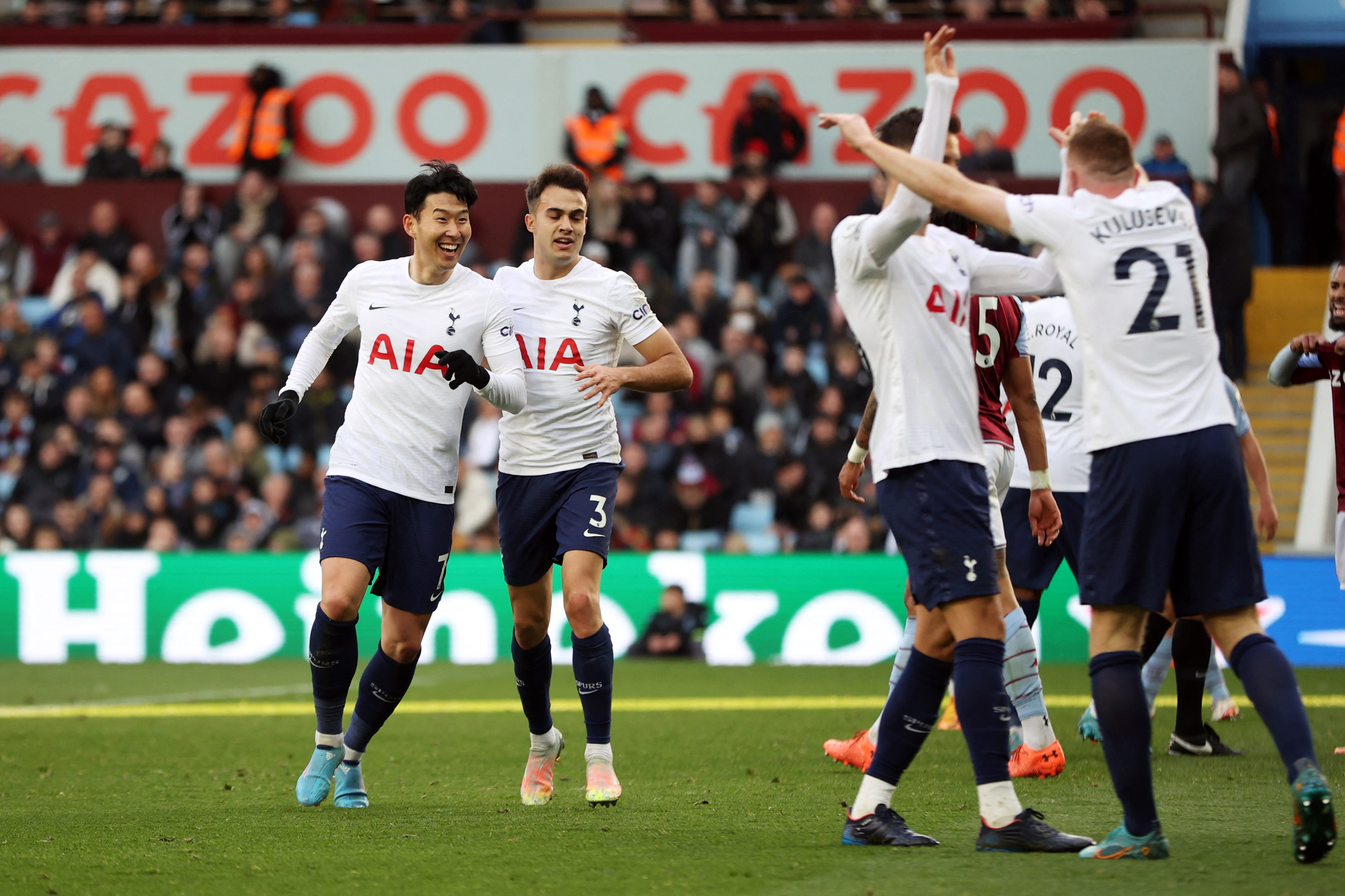 Premier League - Aston Villa v Tottenham Hotspur