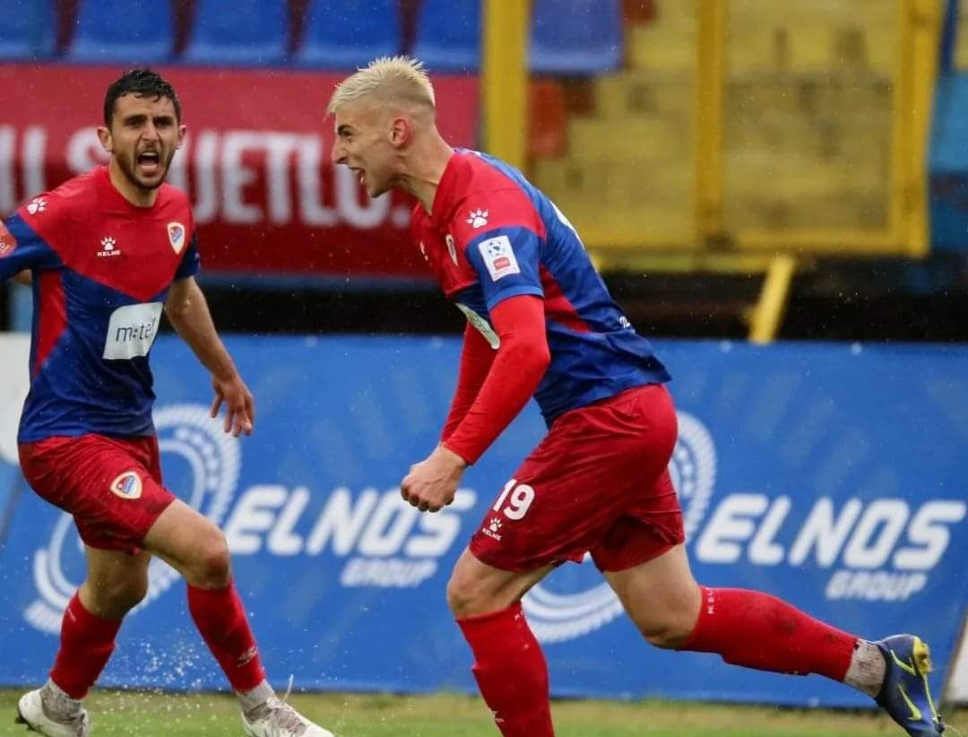 8CC0D982-0F02-4B4C-B72C-DA22E1BB369B