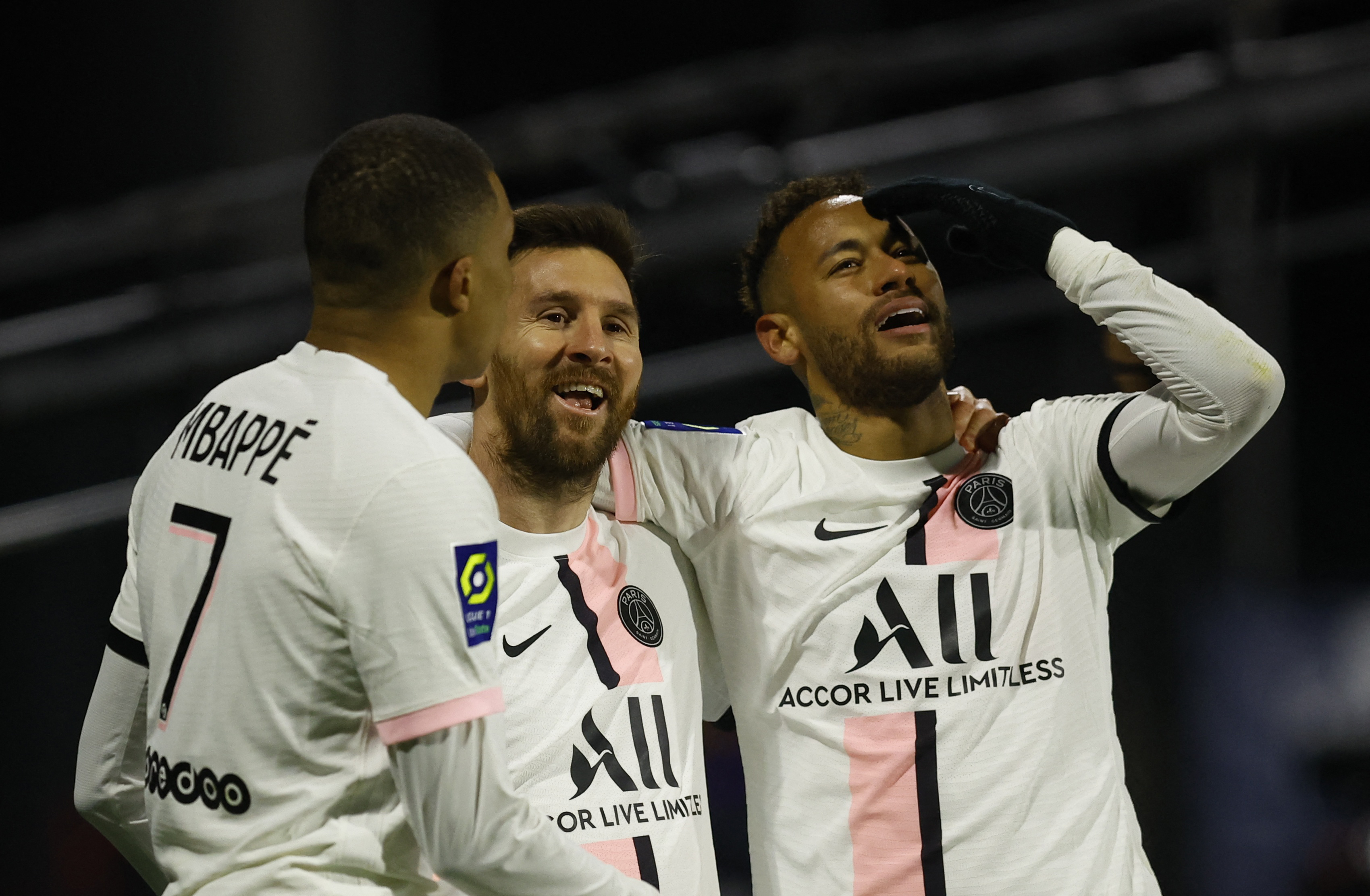 Ligue 1 - Clermont v Paris St Germain