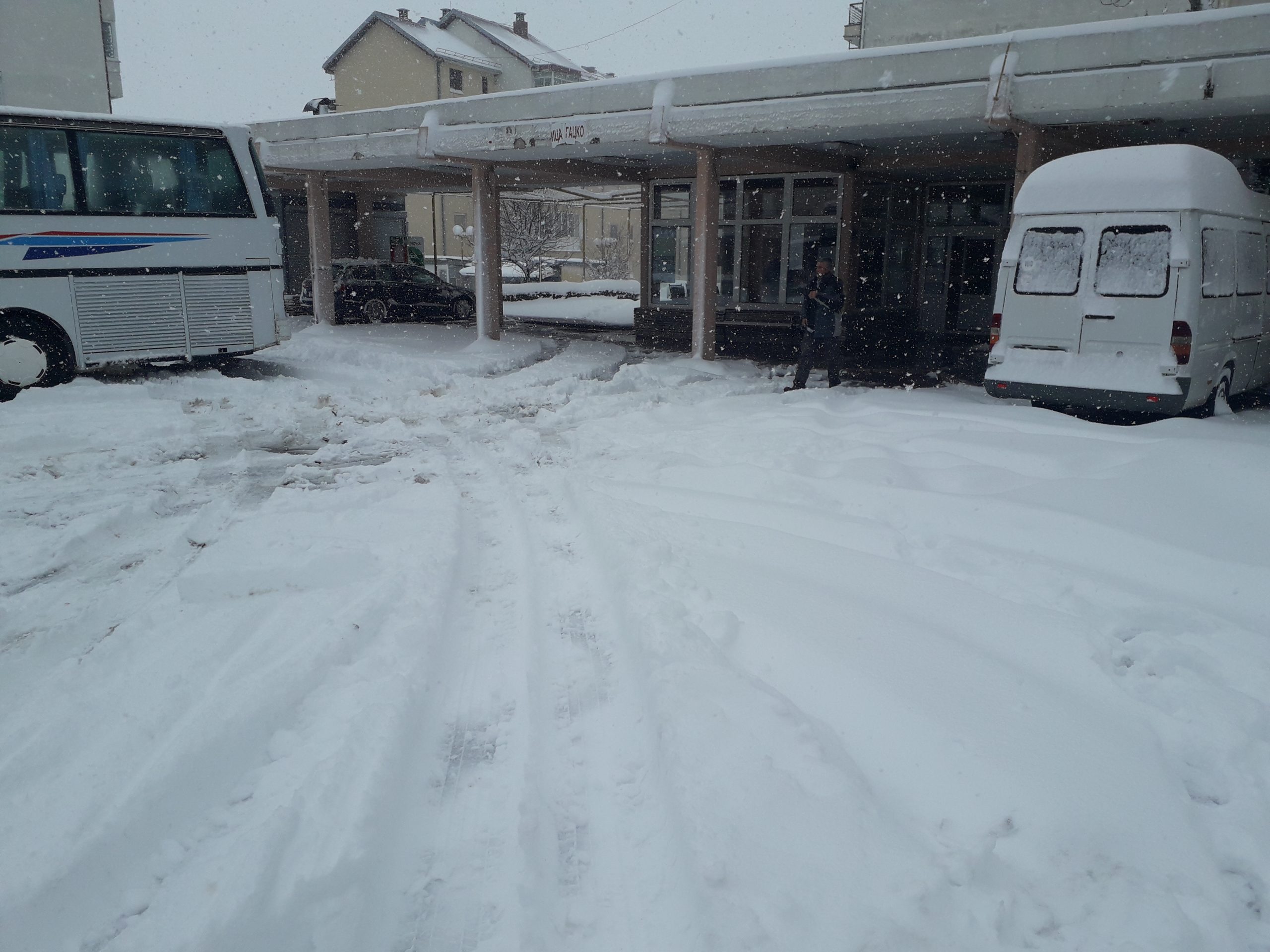 20220410_093832-scaled