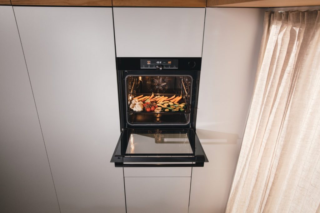 1649768928-thumbnail_gorenje-ambient-builtinovens-300dpi-rgb-oven-homemade-1024x682.jpg