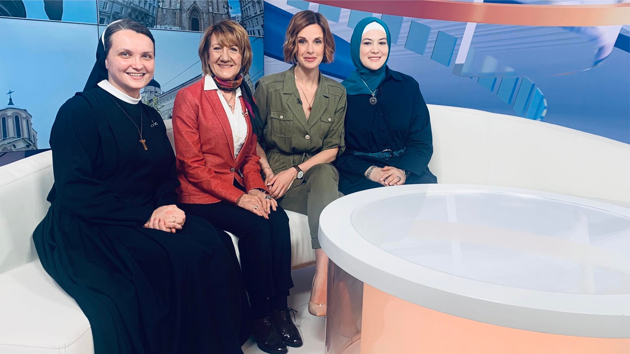 278413722_1109895119584975_4307864219501630983_n