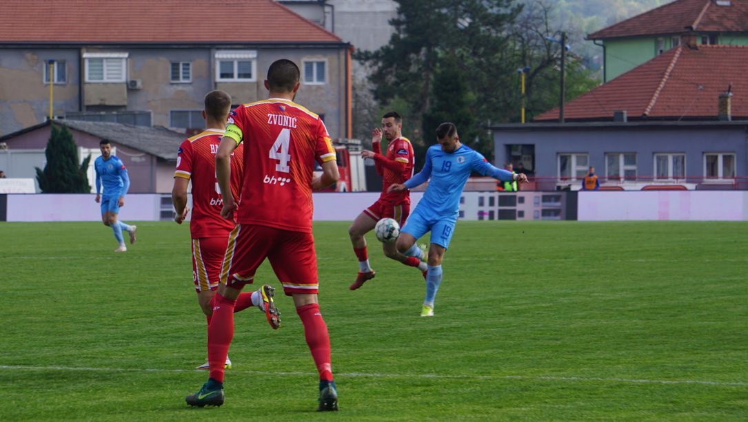 FK TUZLA CITY VS VELEZ