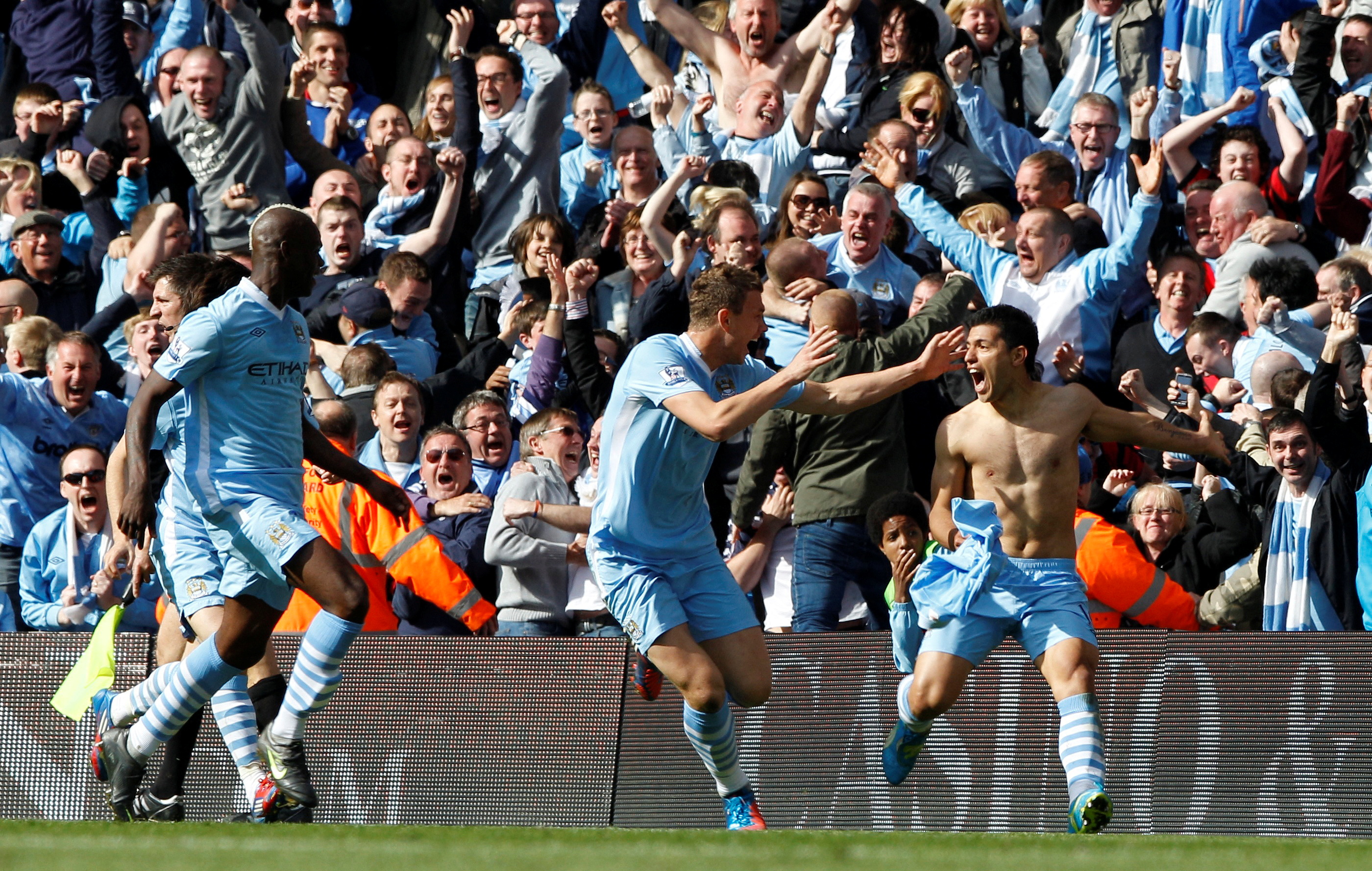 FILE PHOTO: Manchester City's Sergio Aguero celebrates his goal during their English Premier League soccer match against Queens Park Rangers in Manchester