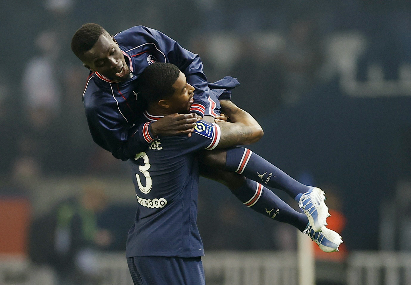 REUTERS/Christian Hartmann