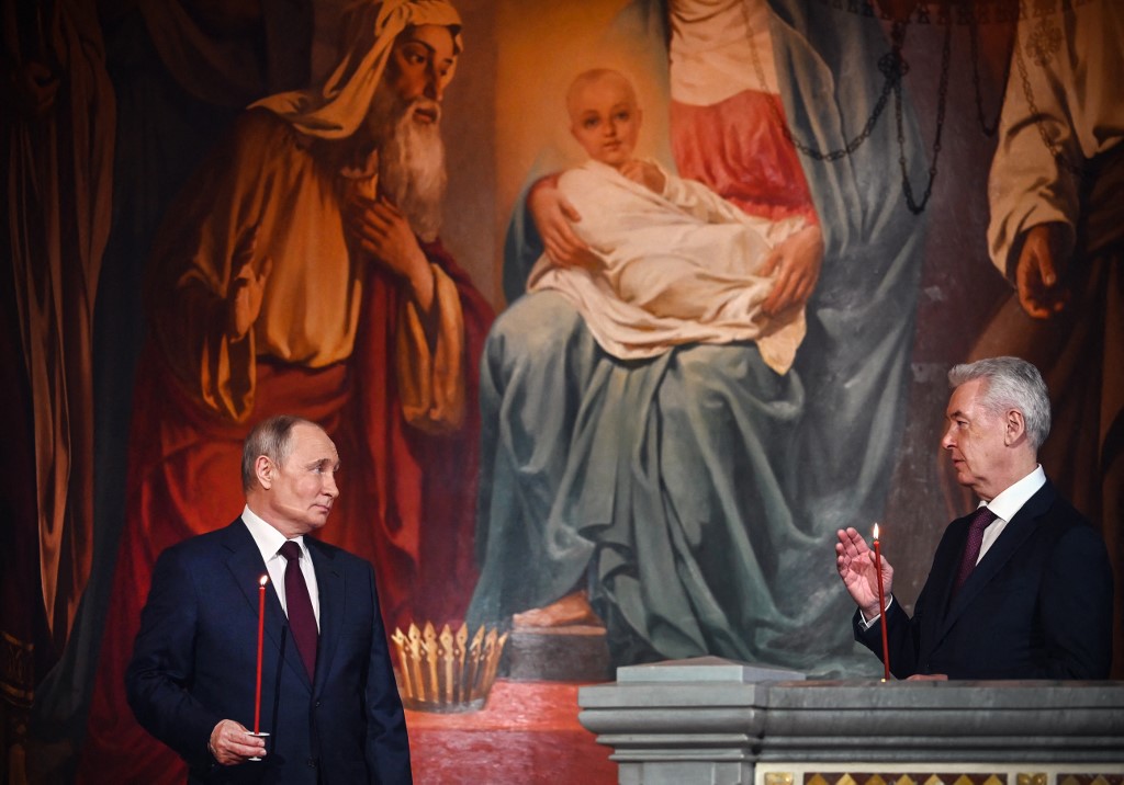 RUSSIA-EASTER-PUTIN