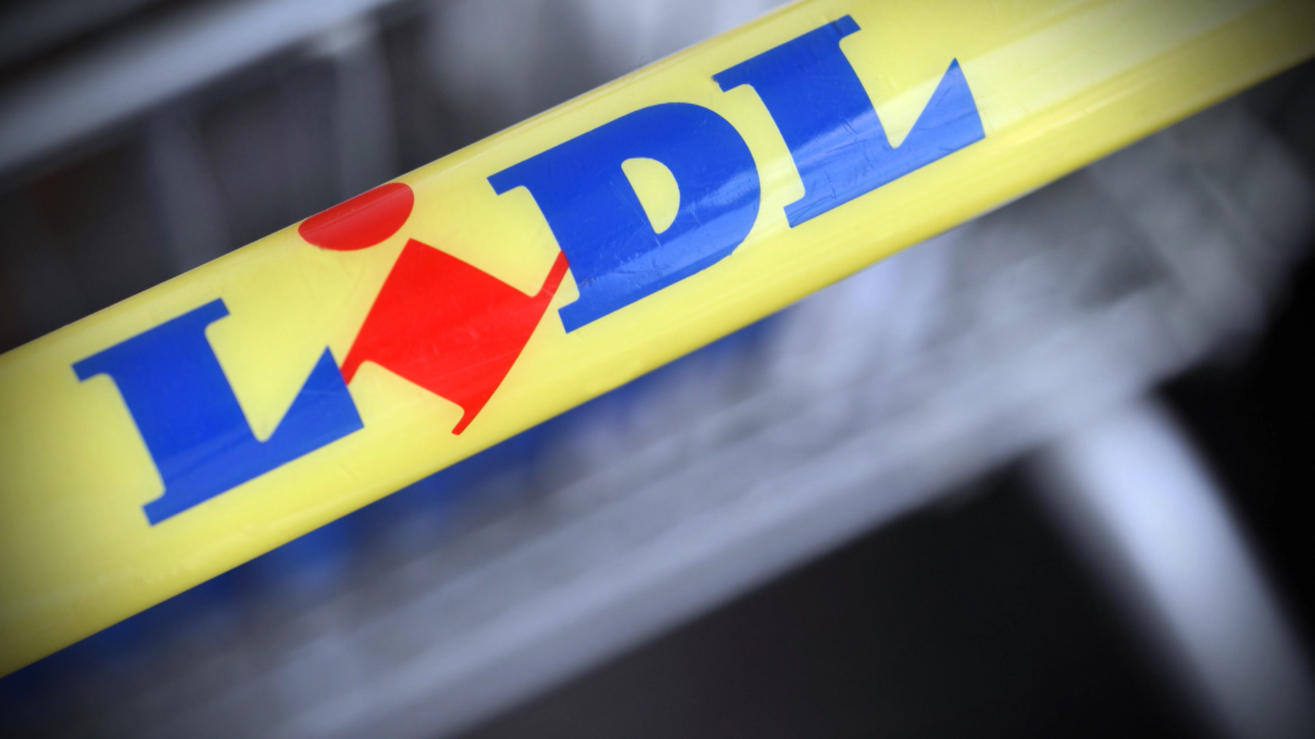 lidl-SA-.00_02_18_16.Still002