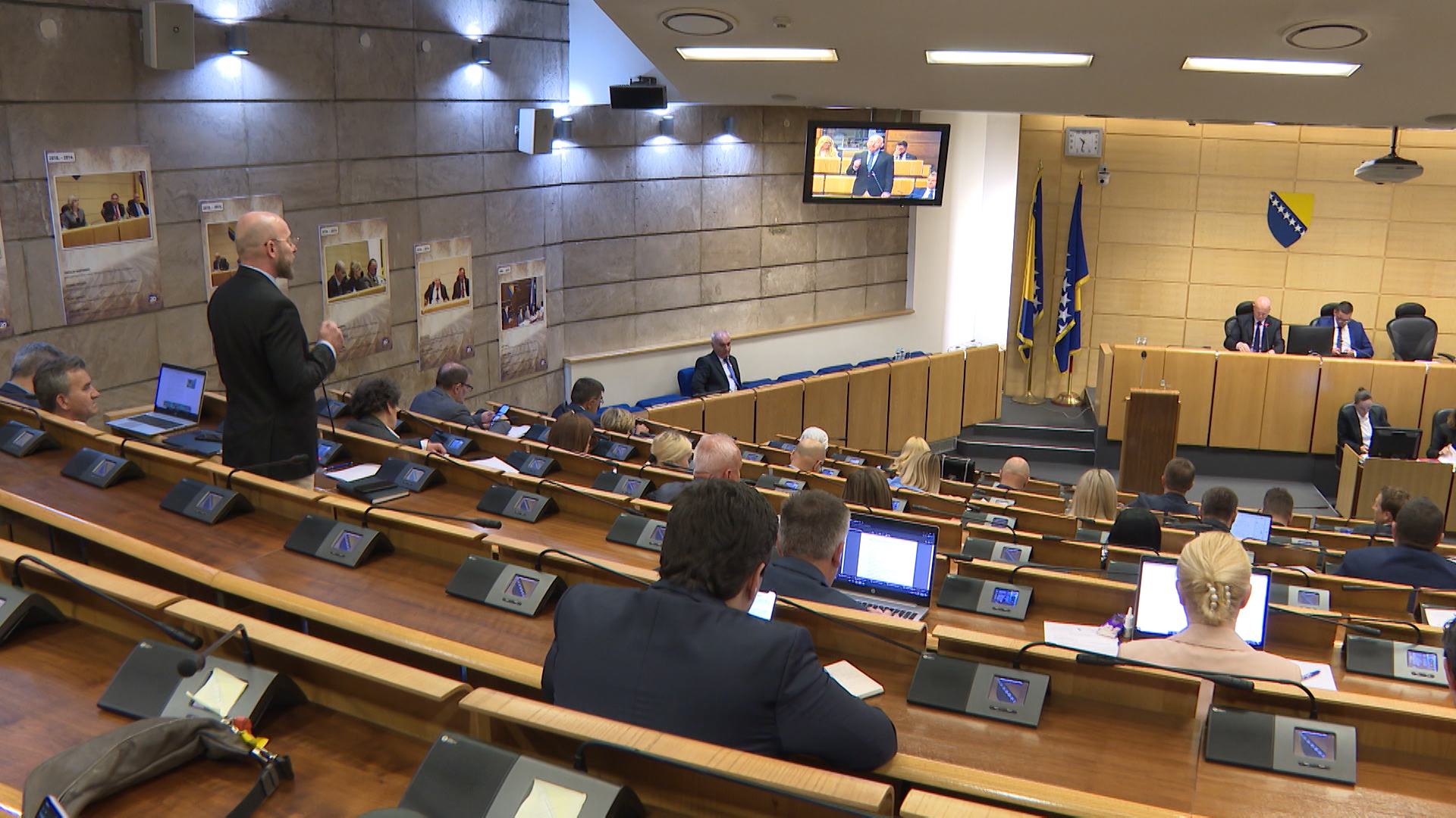 federalni-parlament-27.4.2022.