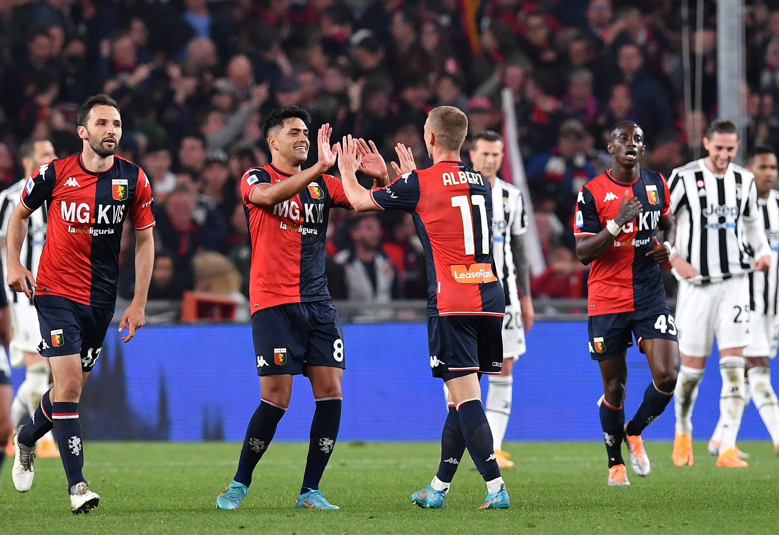 Serie A - Genoa v Juventus