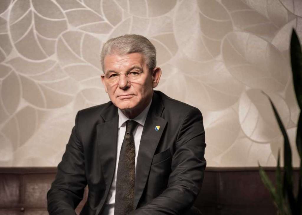 l_d1974ec6bd93a92f6f90a17dd5580b24