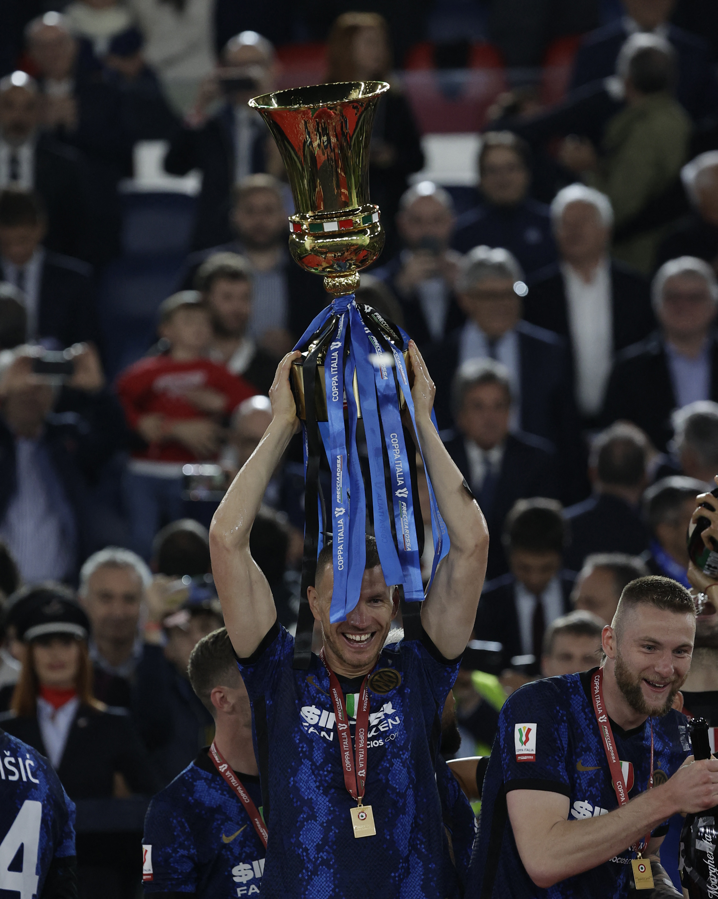 REUTERS/Ciro De Luca