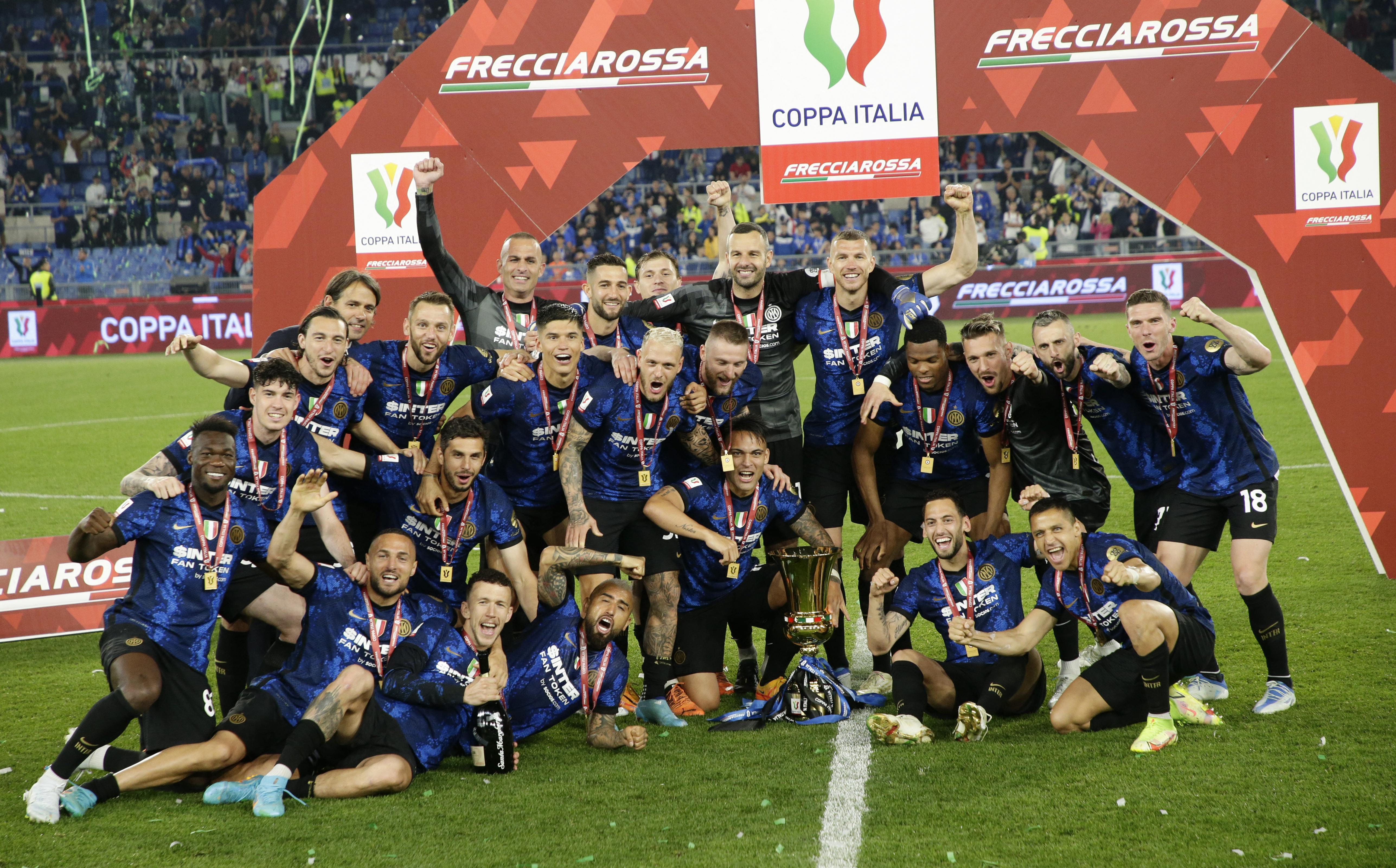 REUTERS/Ciro De Luca