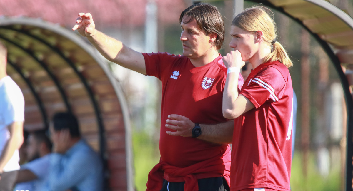 09e33c3ca4716dac5d5e012f7da563d3-large