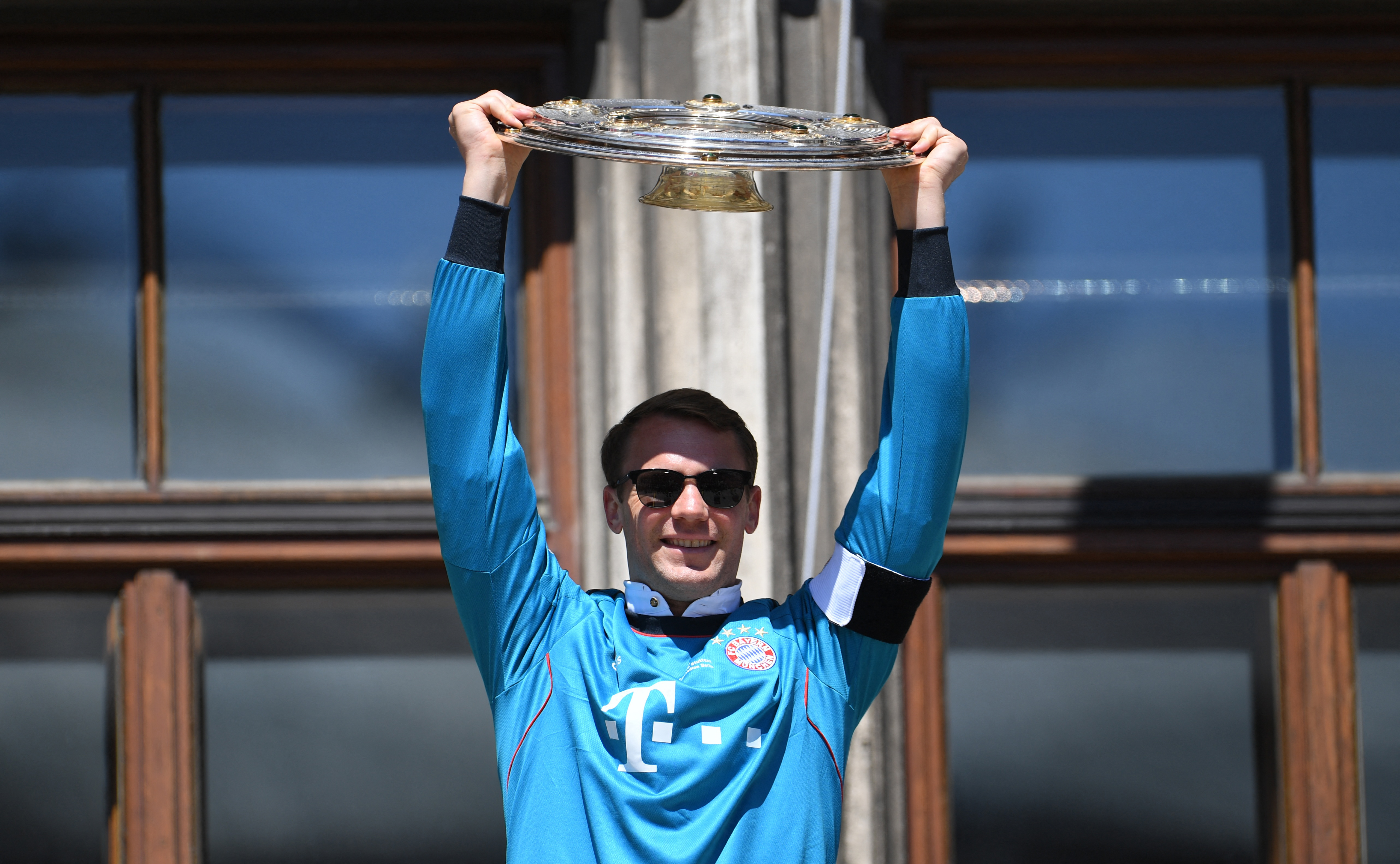 Bayern Munich celebrate winning the Bundesliga