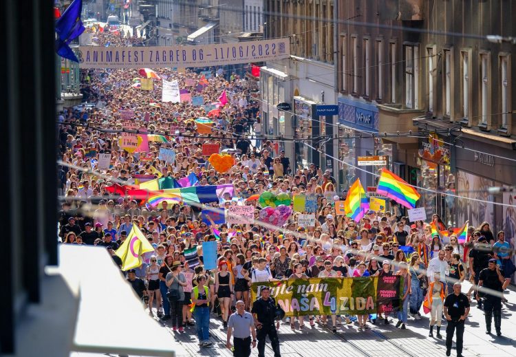 1654359119-PXL_040622_93877065-750x519