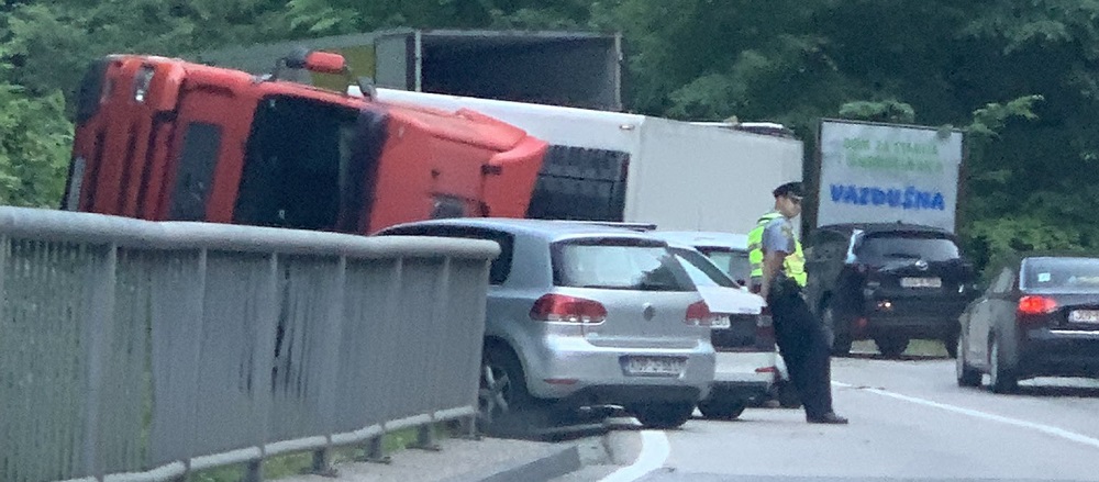 azur-nesreća-FVJbA4SX0AAtxjW