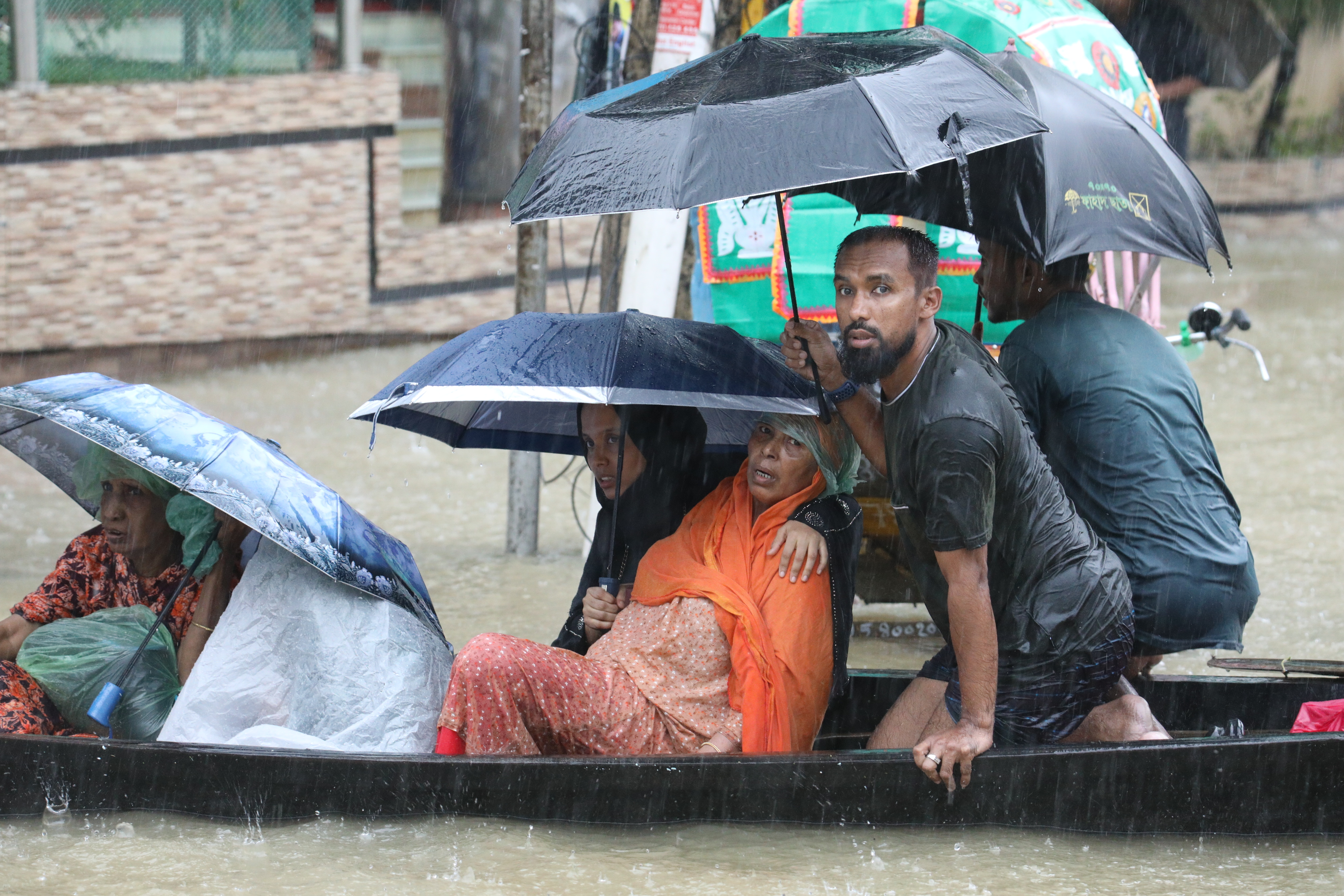 Bangladeš: Usljed nevremena koje je izazvalo grmljavinu i poplave stradalo 27 osoba