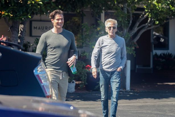 0_PAY-EXCLUSIVE-Calvin-Klein-and-longtime-boyfriend-Kevin-Baker-have-lunch-at-Mauros-Cafe
