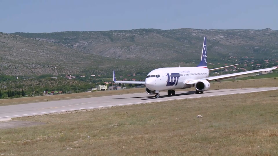 mostar aerodrom lot